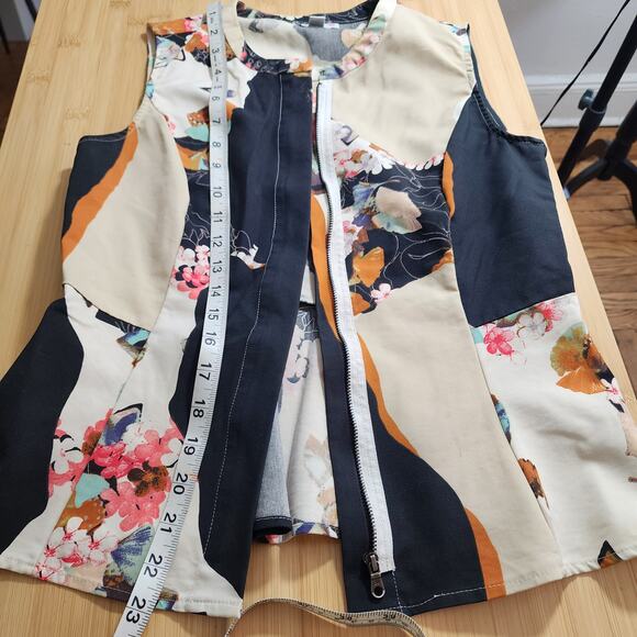 3.1 Phillip Lim Floral peplum, sleeveless, size s, zip front - Picture 14 of 16